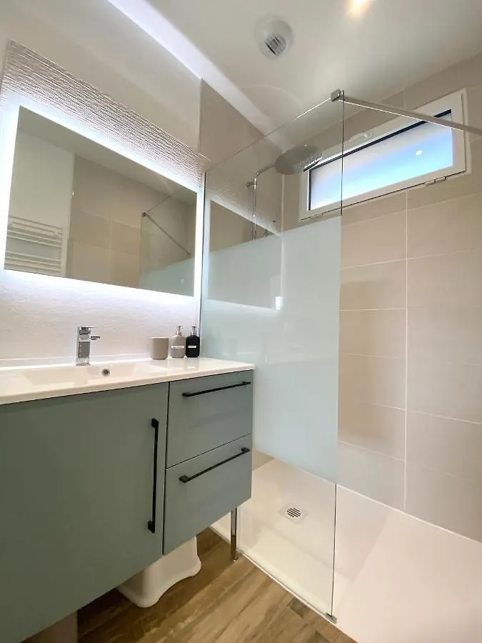 Appartement L'Atelier des Rêves à Veyrier-du-Lac 0*,  France